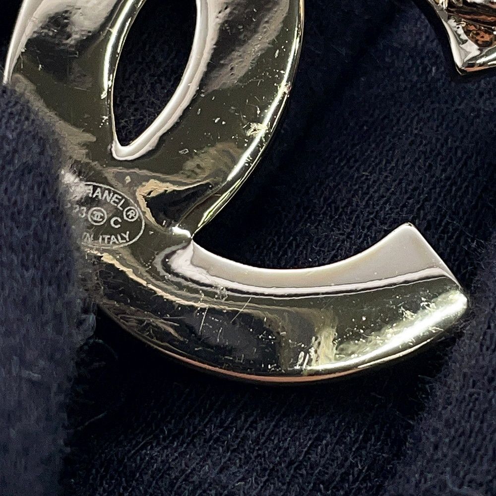 Chanel Brooch CC Logo — view 6