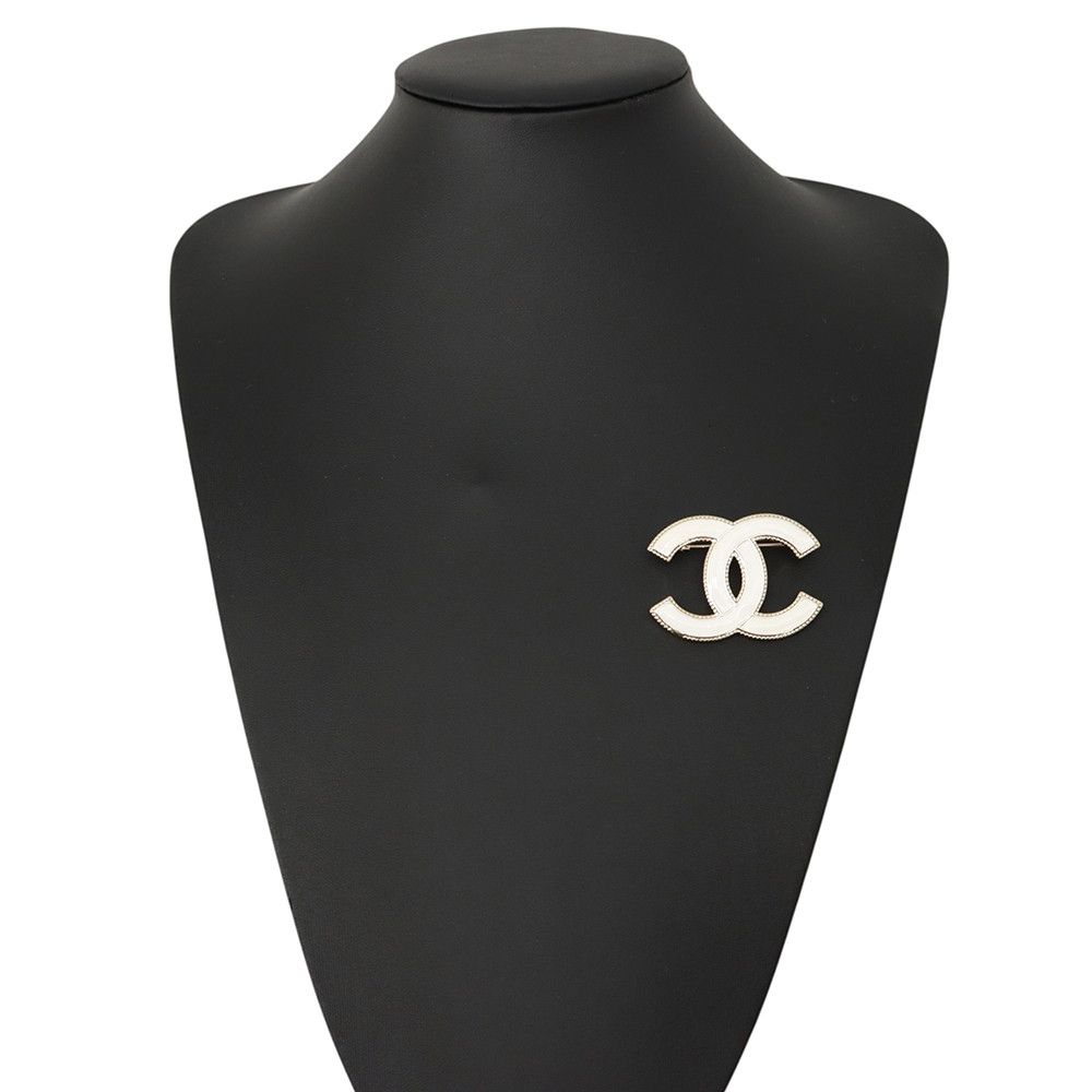 Chanel Brooch CC Logo — view 4