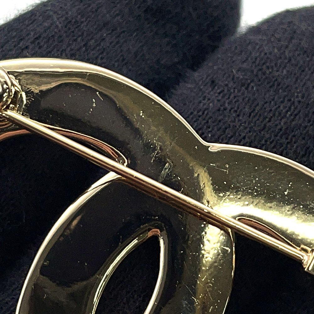 Chanel Brooch CC Logo — view 8