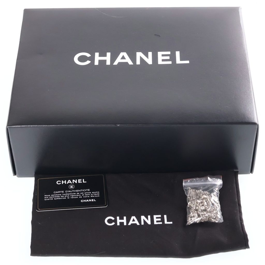 Chanel Quilted 25 Valentine Heart Charm Chain Shoulder Bag Black Lambskin Gold — view 8
