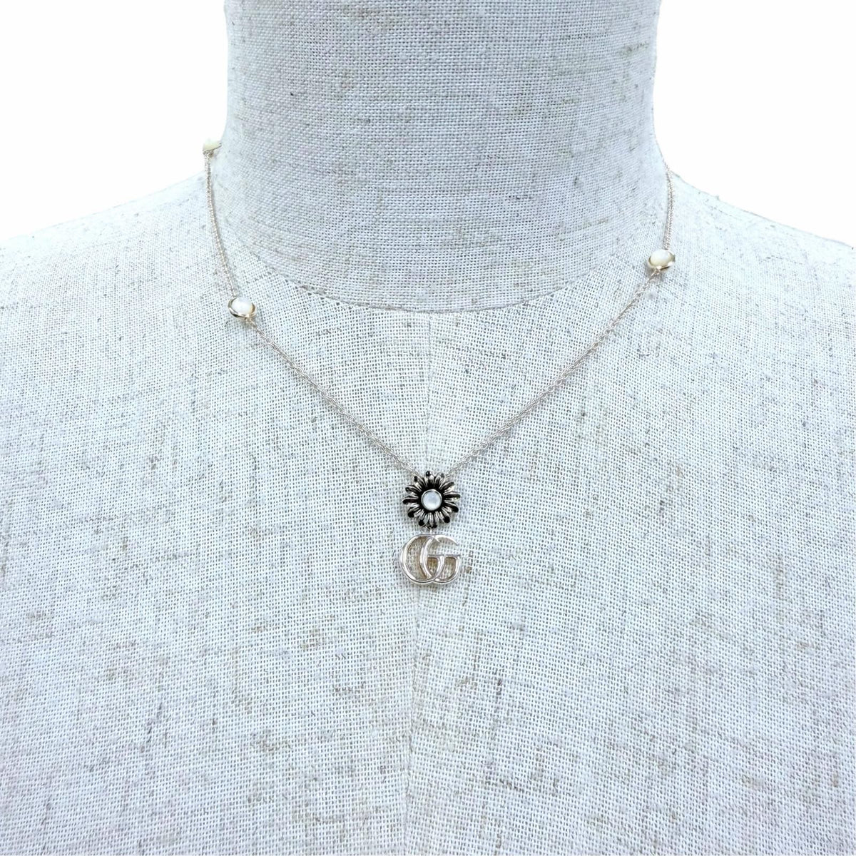 Gucci Double G Necklace Mother of Pearl Silver — view 3