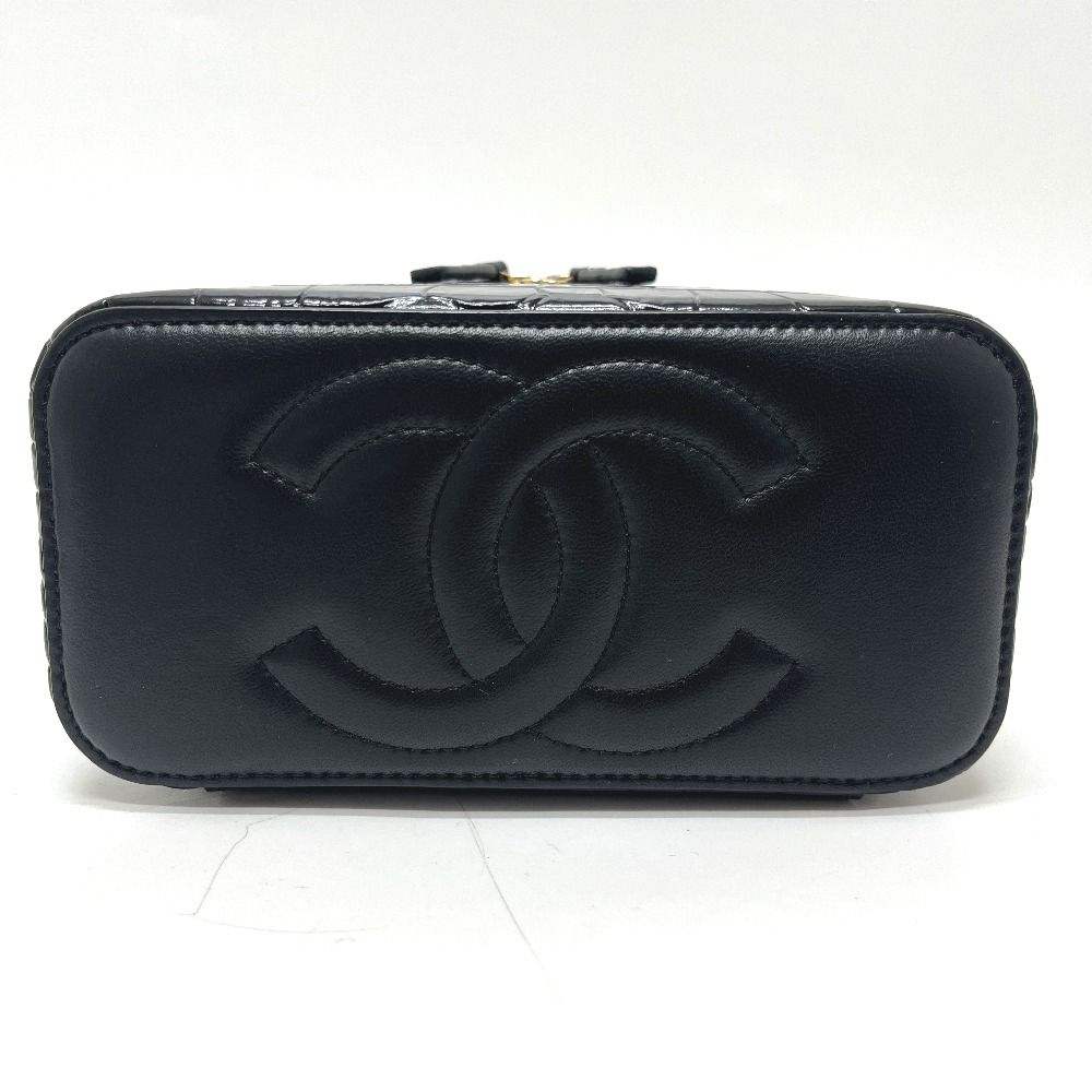 Chanel Shoulder Bag CC Logo Croco Embossed Vanity Leather Black — view 5