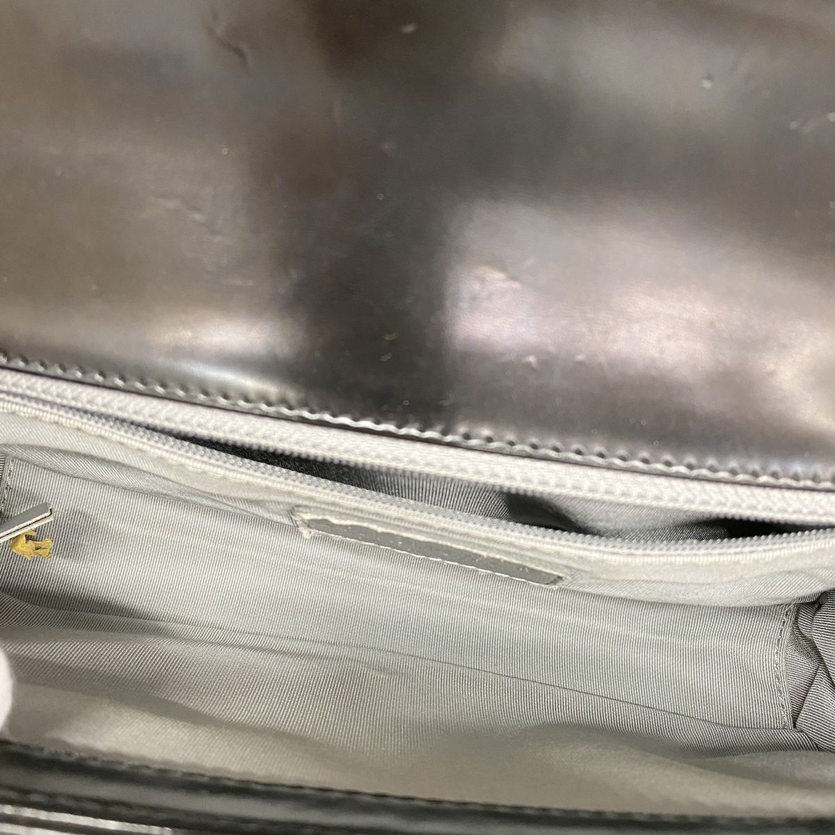 Chanel Shoulder Bag Boy Leather Black Silver — view 4