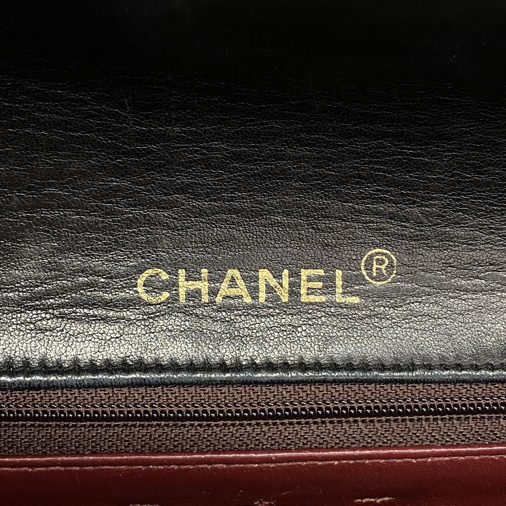 Chanel Shoulder Bag Quilted Lambskin Black Gold — view 5