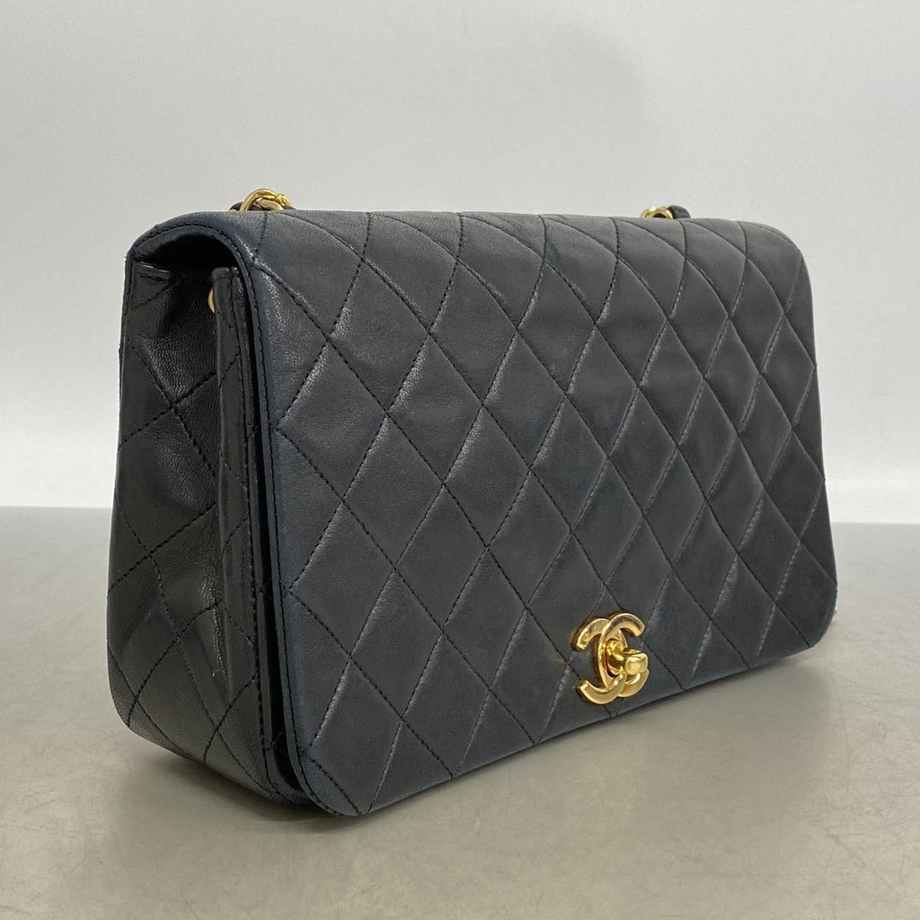 Chanel Shoulder Bag Quilted Lambskin Black Gold — view 2