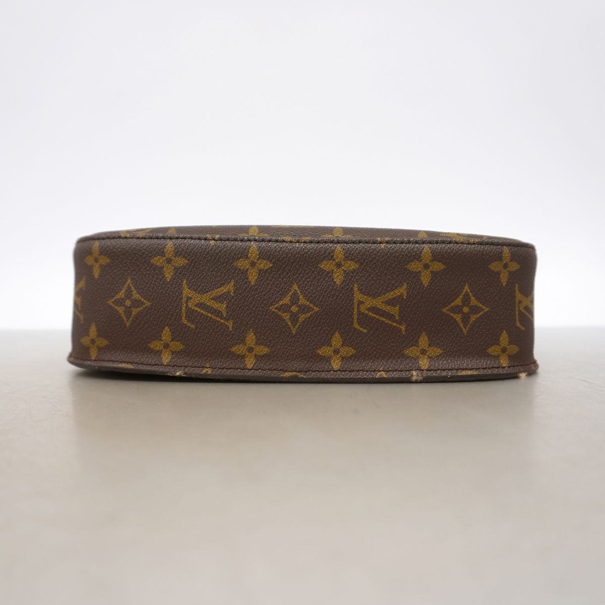 Louis Vuitton Shoulder Bag Monogram Saint-cloud GM Brown — view 3