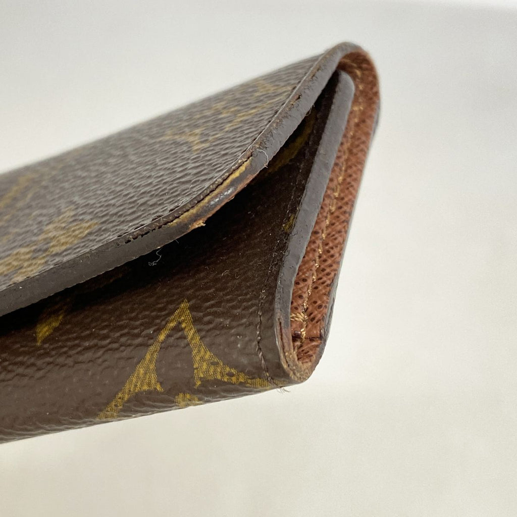 Louis Vuitton Key Case Monogram Multicles 4 Brown Key Holder — view 7