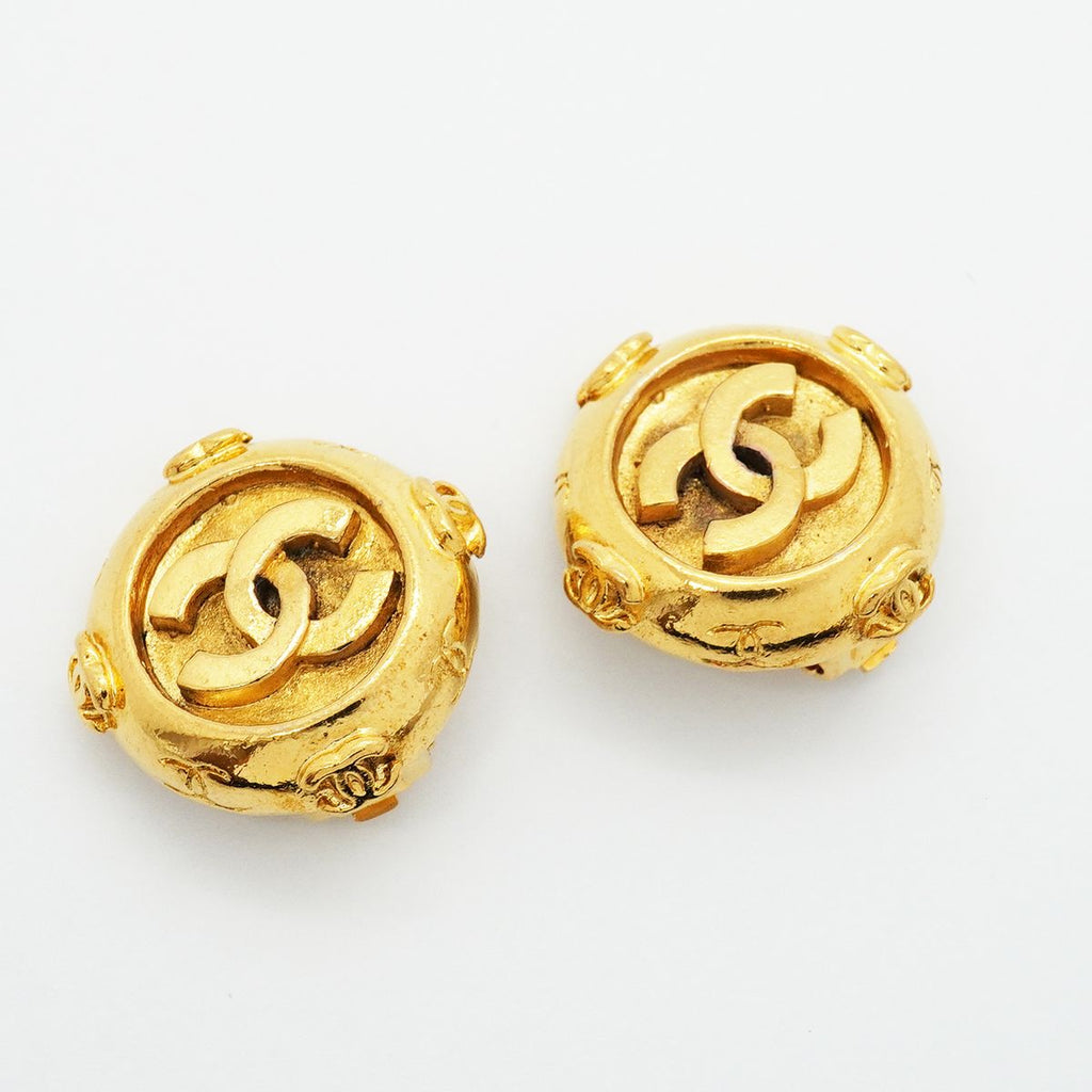 Chanel Earrings Vintage CC Logo Round Circle Gold Plated — view 2