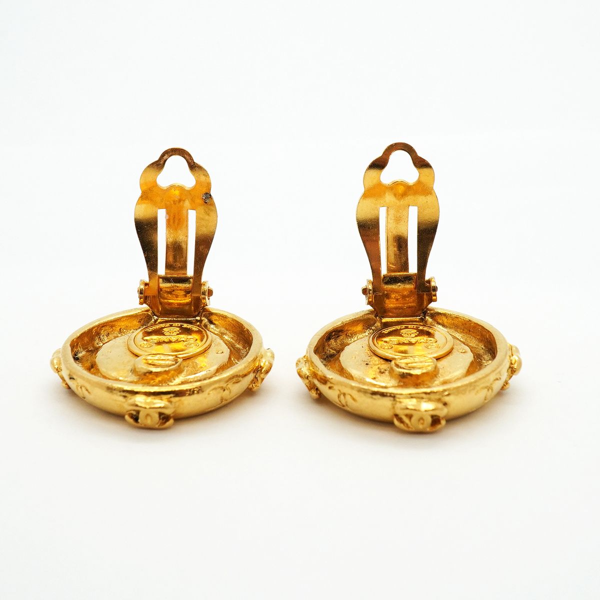 Chanel Earrings Vintage CC Logo Round Circle Gold Plated — view 6