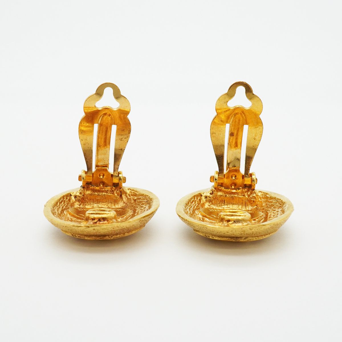 Chanel Earrings Vintage CC Logo Round Circle Gold Plated — view 6