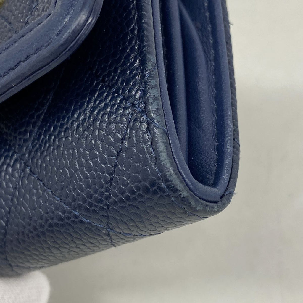 Chanel Card Case Filigree Caviar Leather Navy Gold — view 5