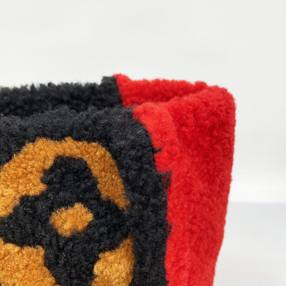Louis Vuitton Tote Bag Monogram Teddy On The Go GM Black Red — view 7