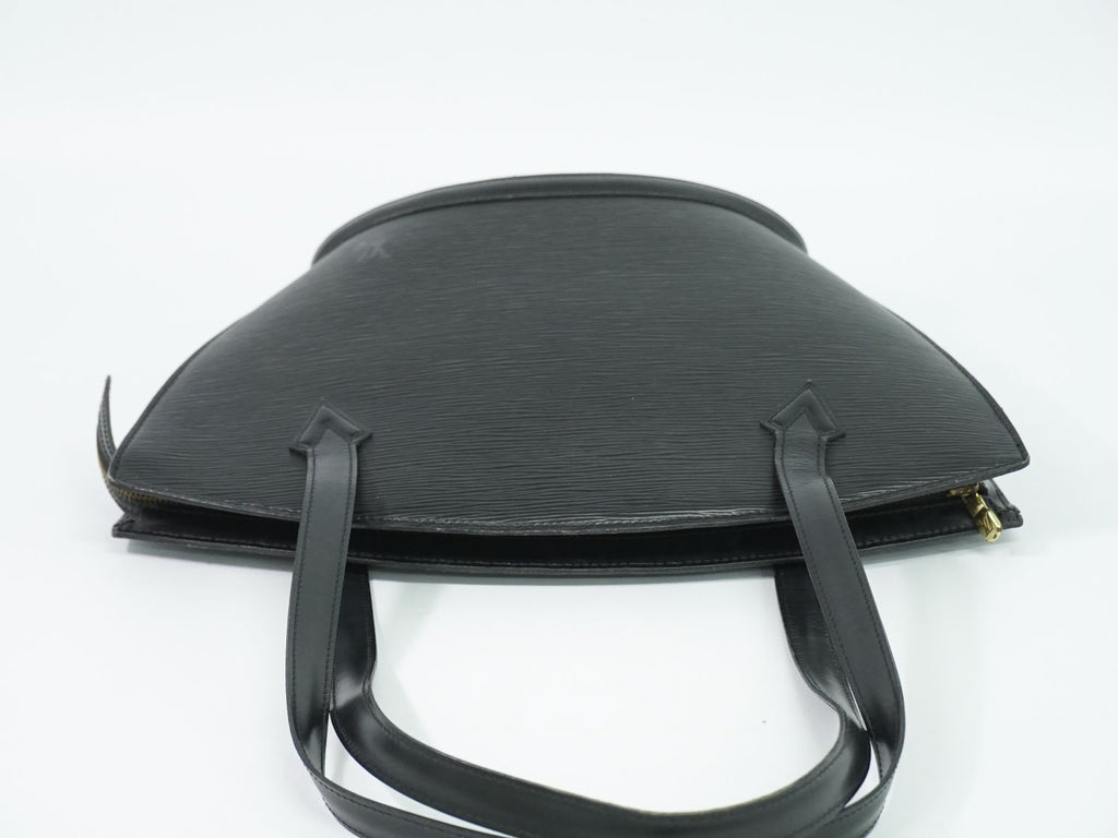 Louis Vuitton LV Saint Jacques Poignet Long Epi Leather Shoulder Bag Noir Black — view 5
