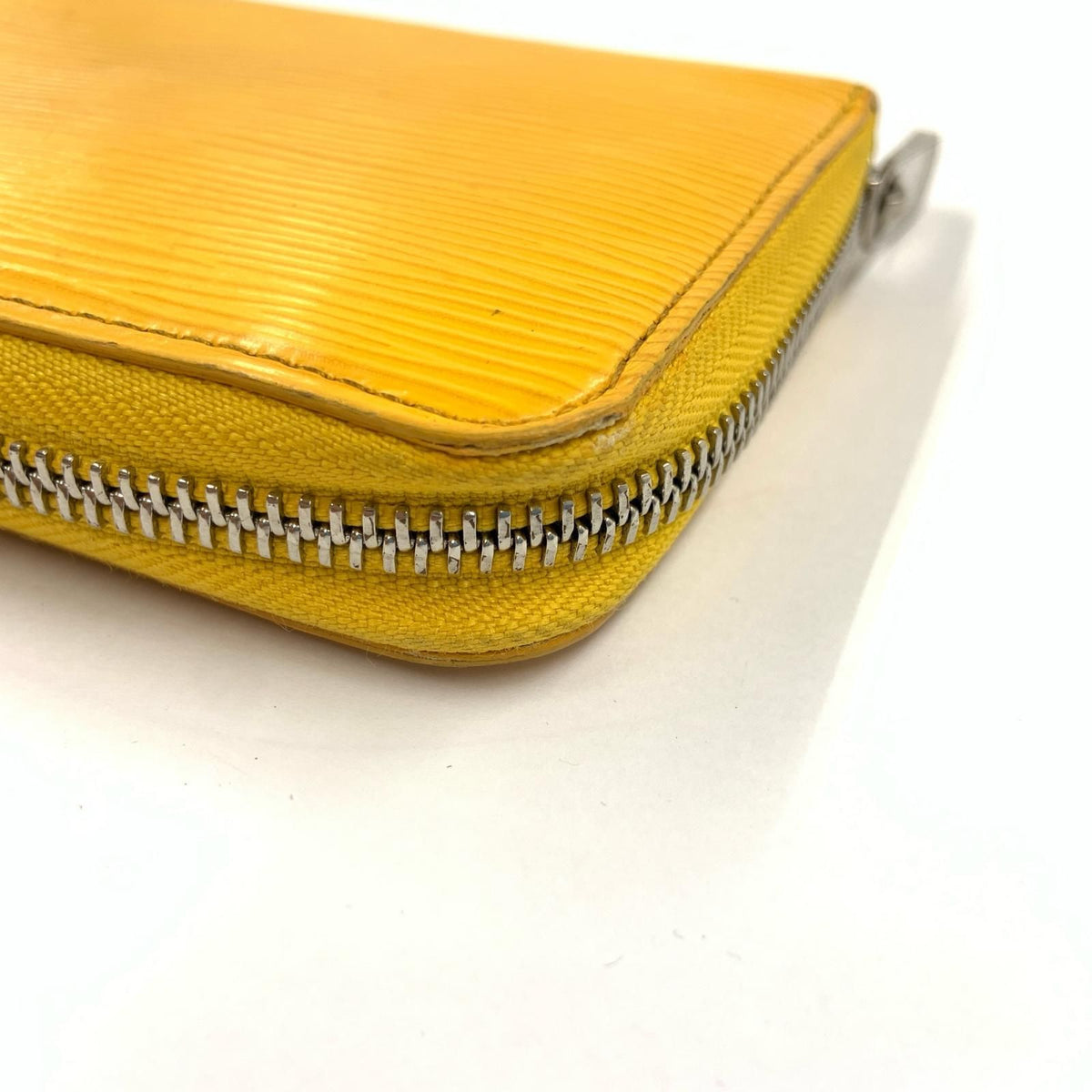 Louis Vuitton Epi Zippy Wallet Zip Around Yellow — view 6