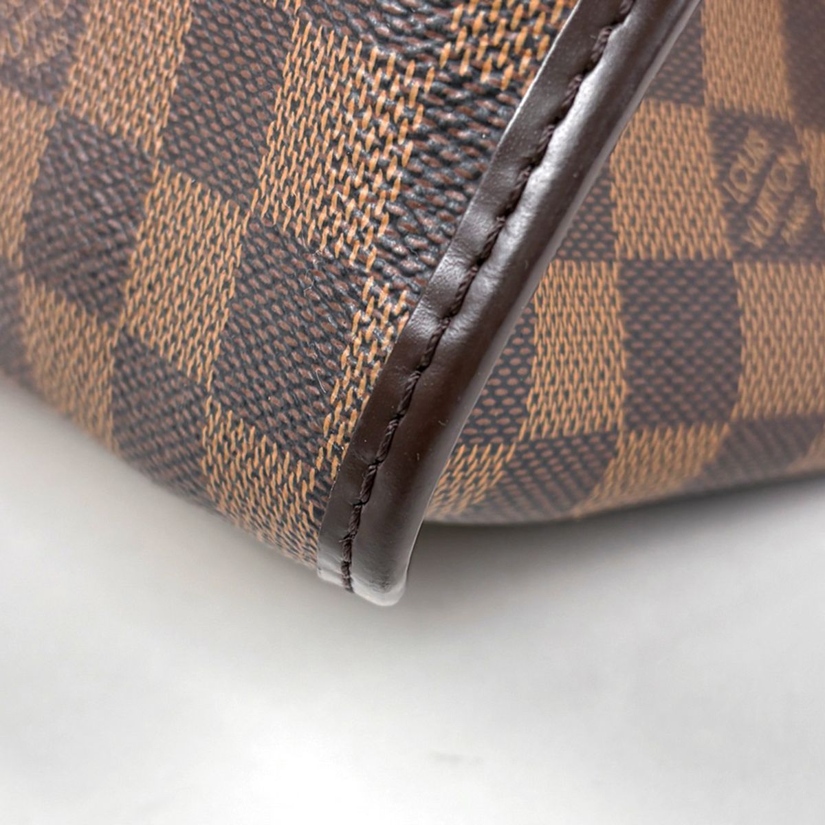 Louis Vuitton Duomo Shoulder Bag Damier Brown — view 3