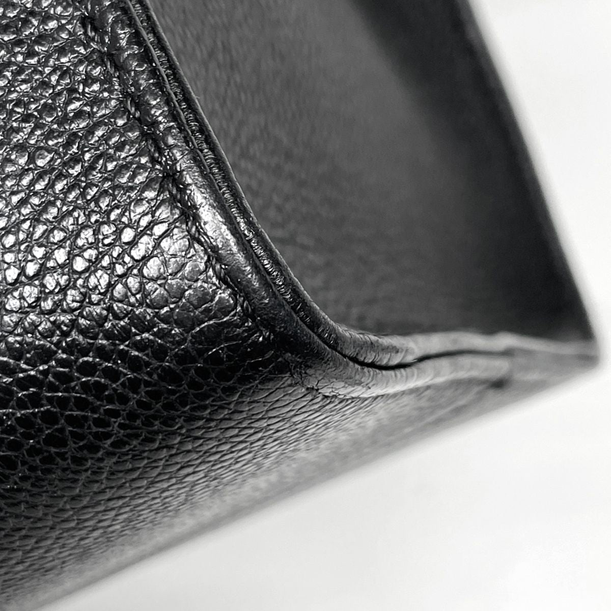 Louis Vuitton On The Go MM Tote Bicolor 2-Way Shoulder Bag Monogram Empreinte — view 3