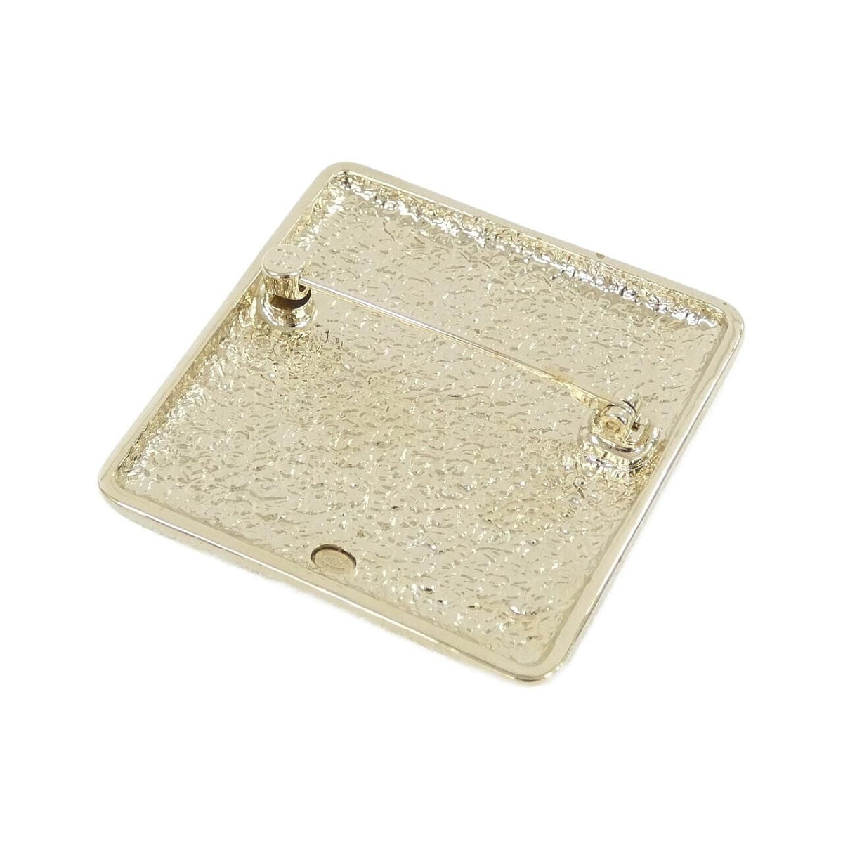 Chanel Brooch Gold — view 2