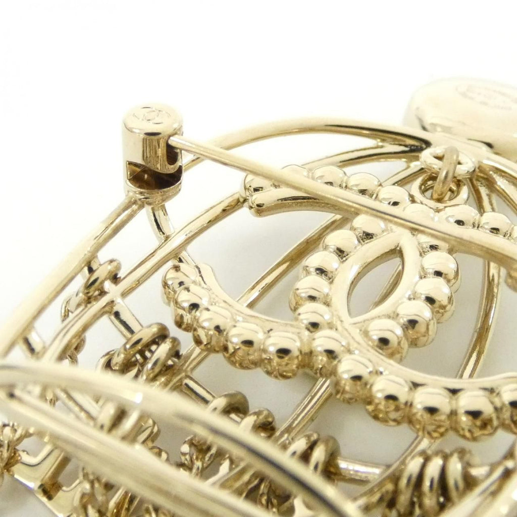 Chanel Brooch Gold — view 3