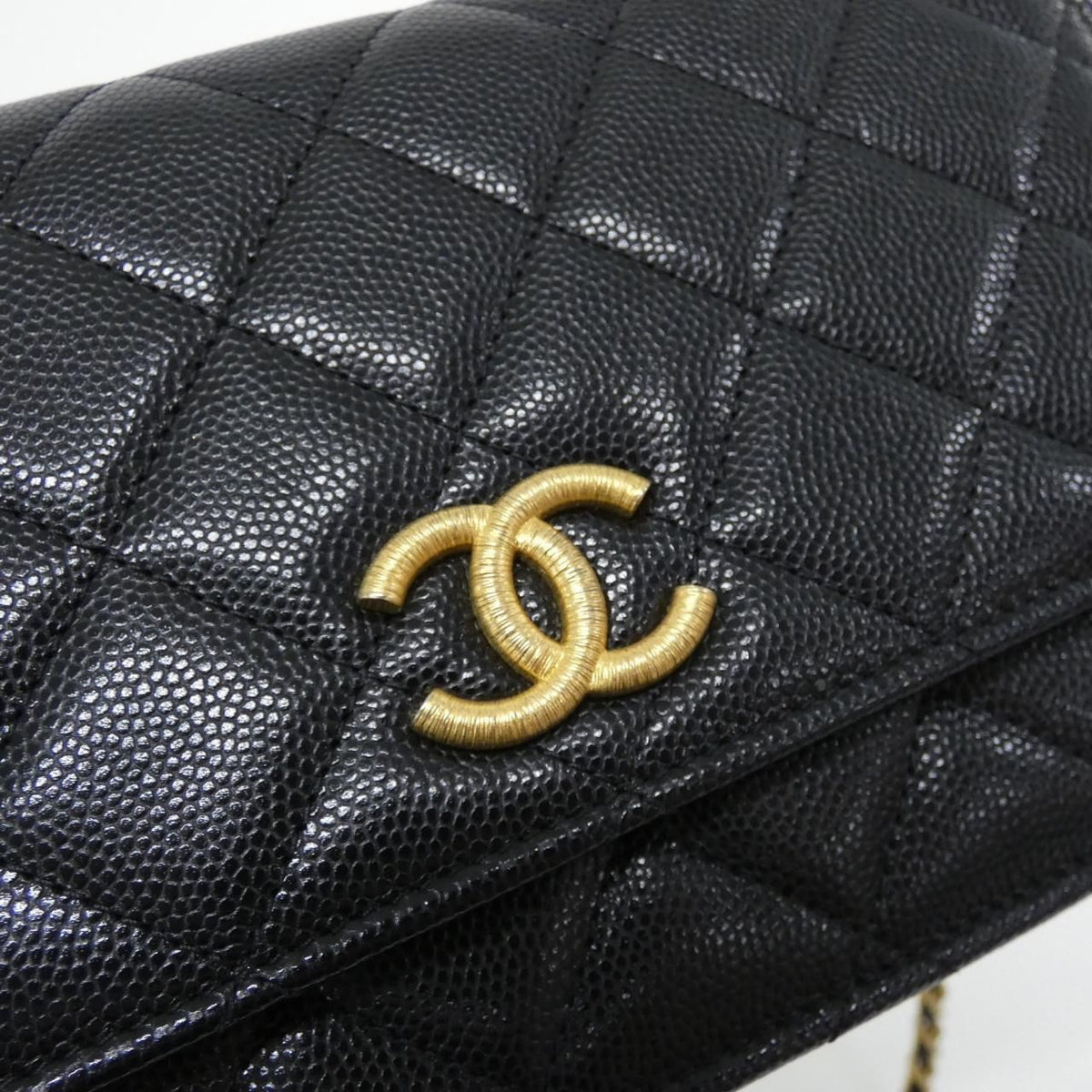 Chanel Chain Wallet Shoulder Bag — view 4