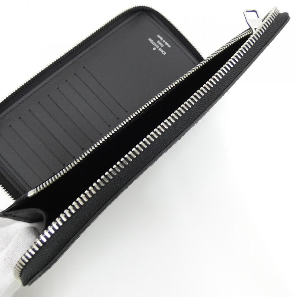 Louis Vuitton Taiga Zippy Wallet Vertical — view 4