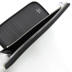 Louis Vuitton Taiga Zippy Wallet Vertical — view 4