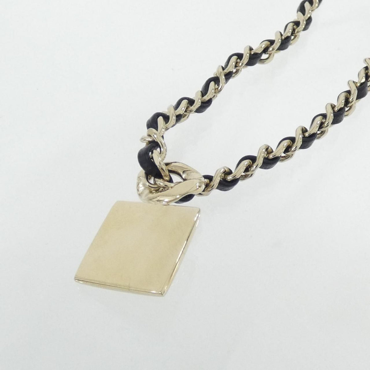 Chanel Necklace Gold — view 3