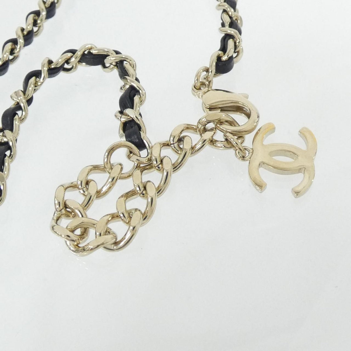 Chanel Necklace Gold — view 4