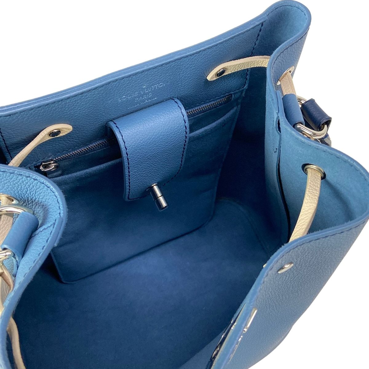 Louis Vuitton Shoulder Bag Lockme Bucket Blue Jean Leather — view 7