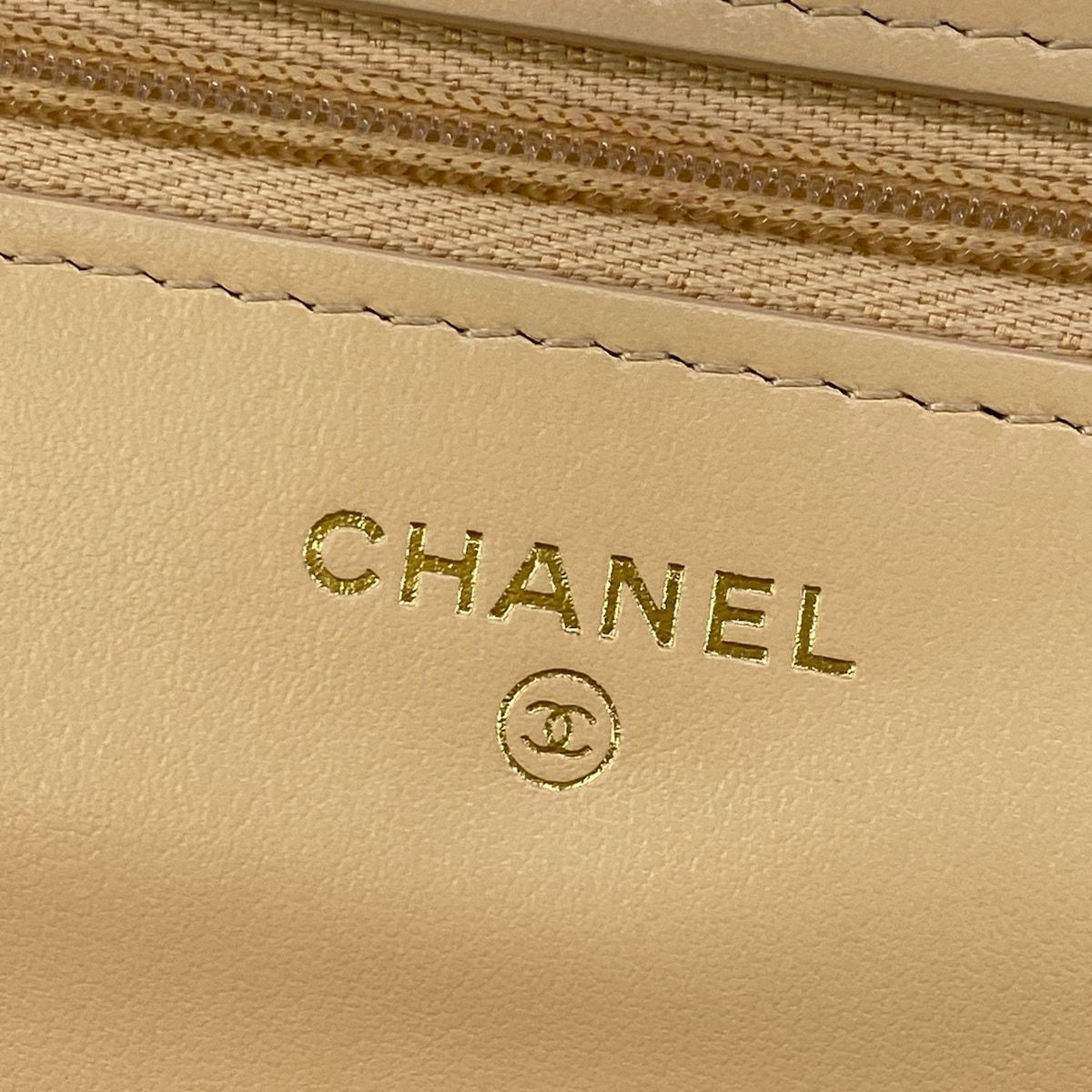Chanel Wallet Quilted Beige Chain Faux Pearl Gold Shoulder Bag — view 6