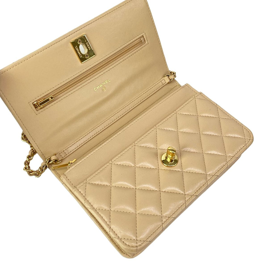 Chanel Wallet Quilted Beige Chain Faux Pearl Gold Shoulder Bag — view 3