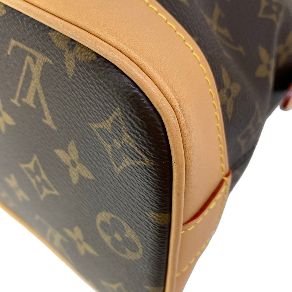 Louis Vuitton Handbag Monogram Alma Soft MM Cowhide — view 7