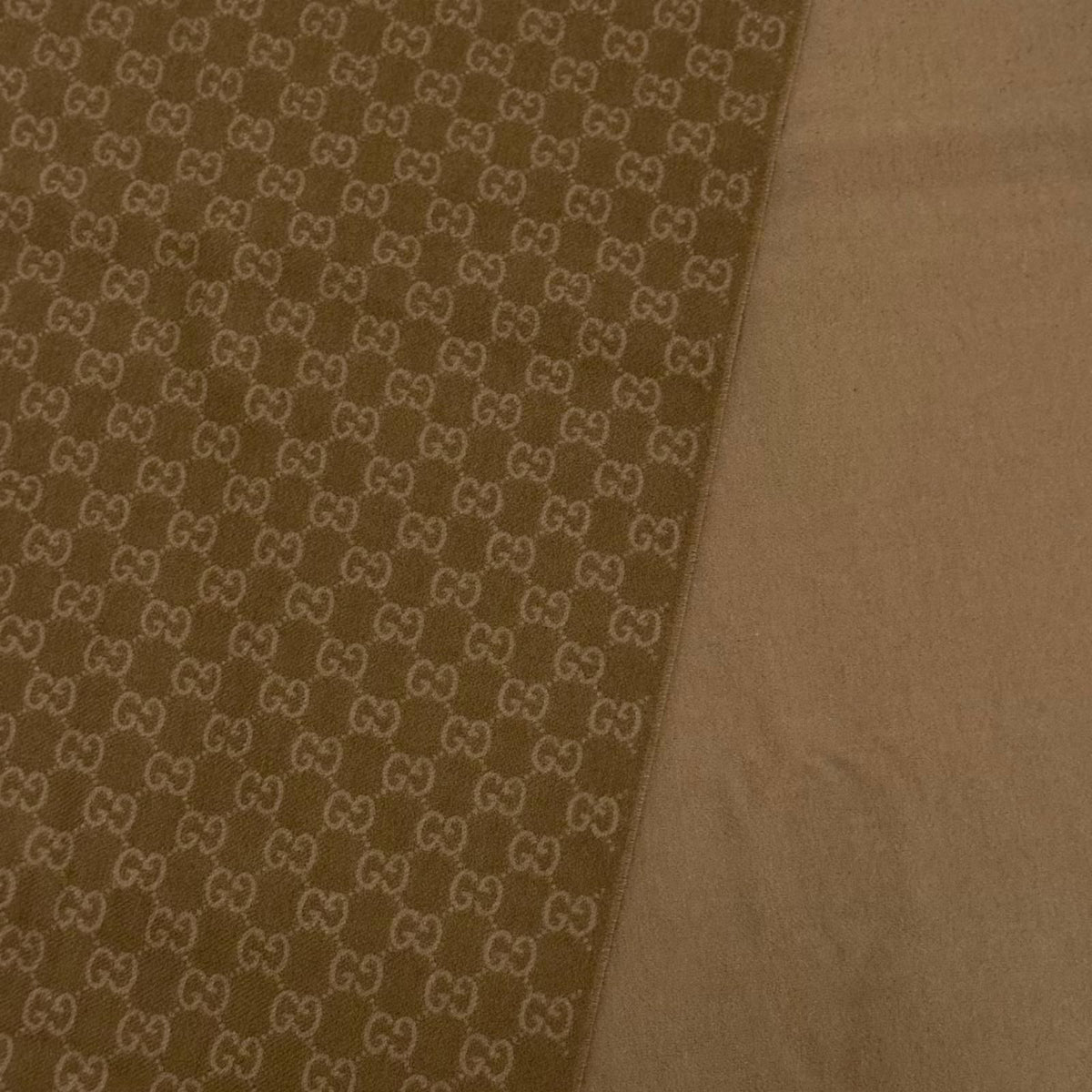 Gucci Wool Cashmere GG Jacquard Two Tone Scarf Beige 35 — view 4