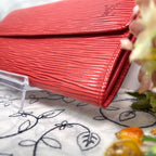Louis Vuitton Epi Line Portefeuille Sarah Wallet — view 5