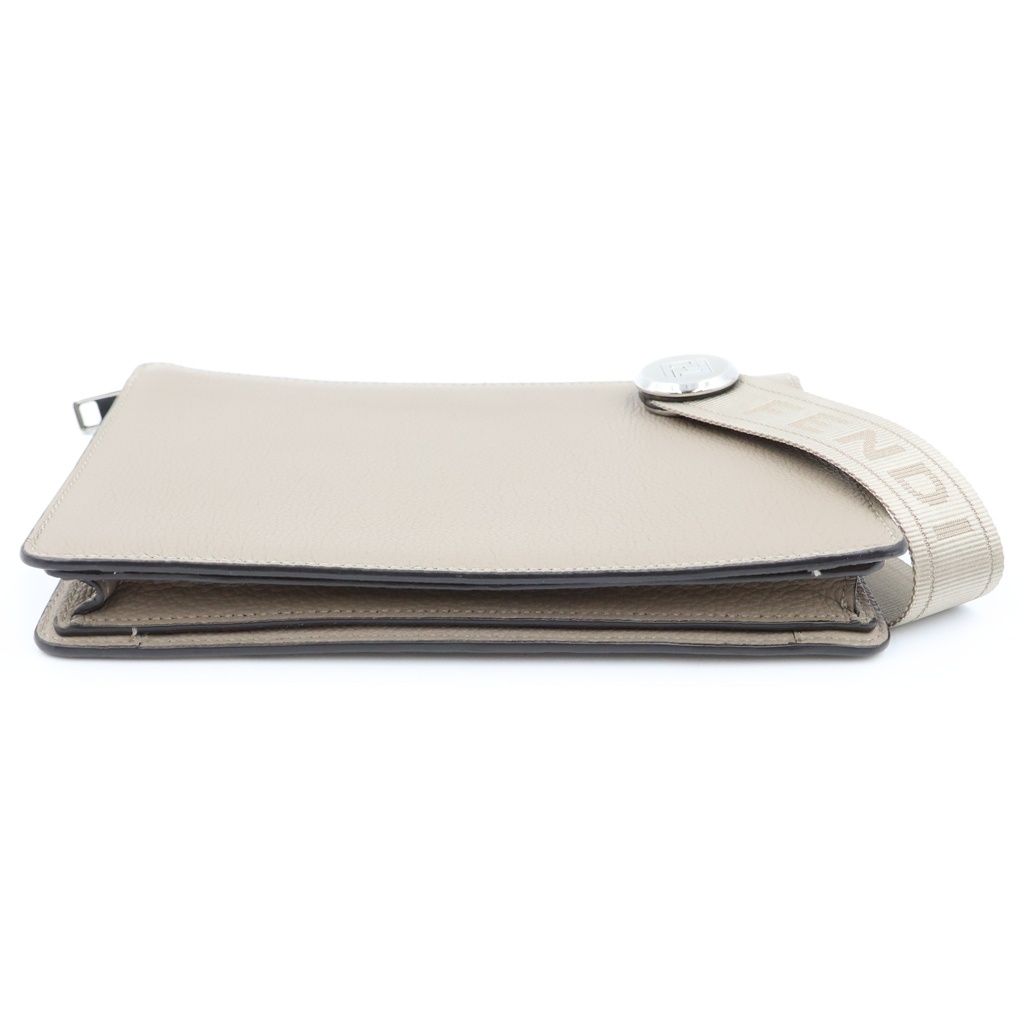 Fendi Chiodo Clutch Beige — view 4
