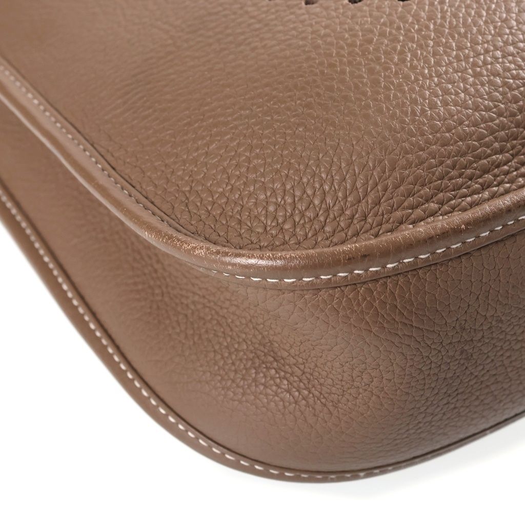 Hermes Evelyne GM Taurillon Clemence Shoulder Bag Greige Leather Etoupe Gold — view 5