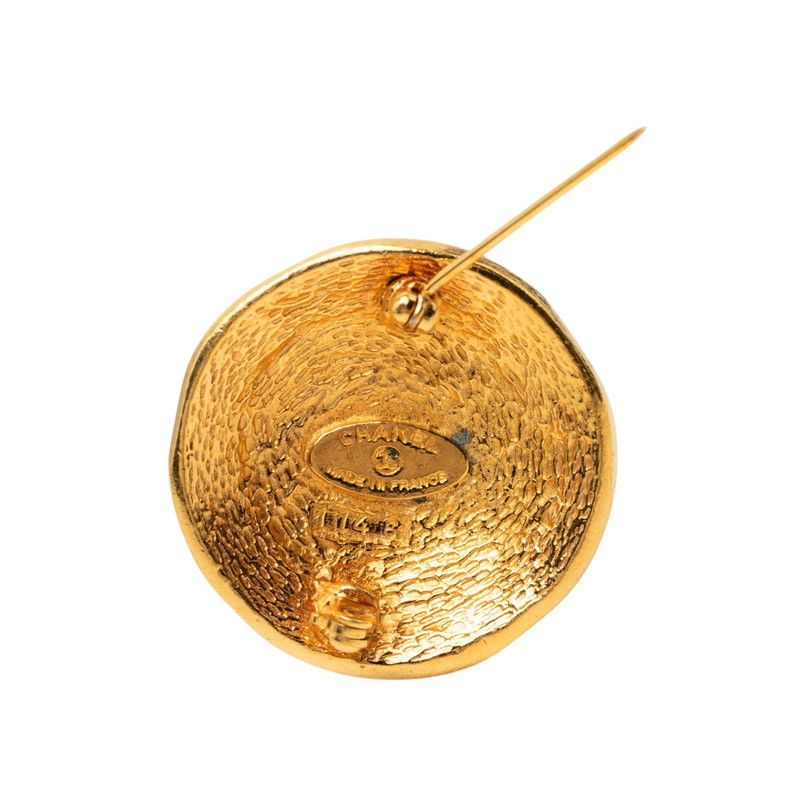 Chanel 31 Rue Cambon Vintage Round Brooch Gold Plated — view 3