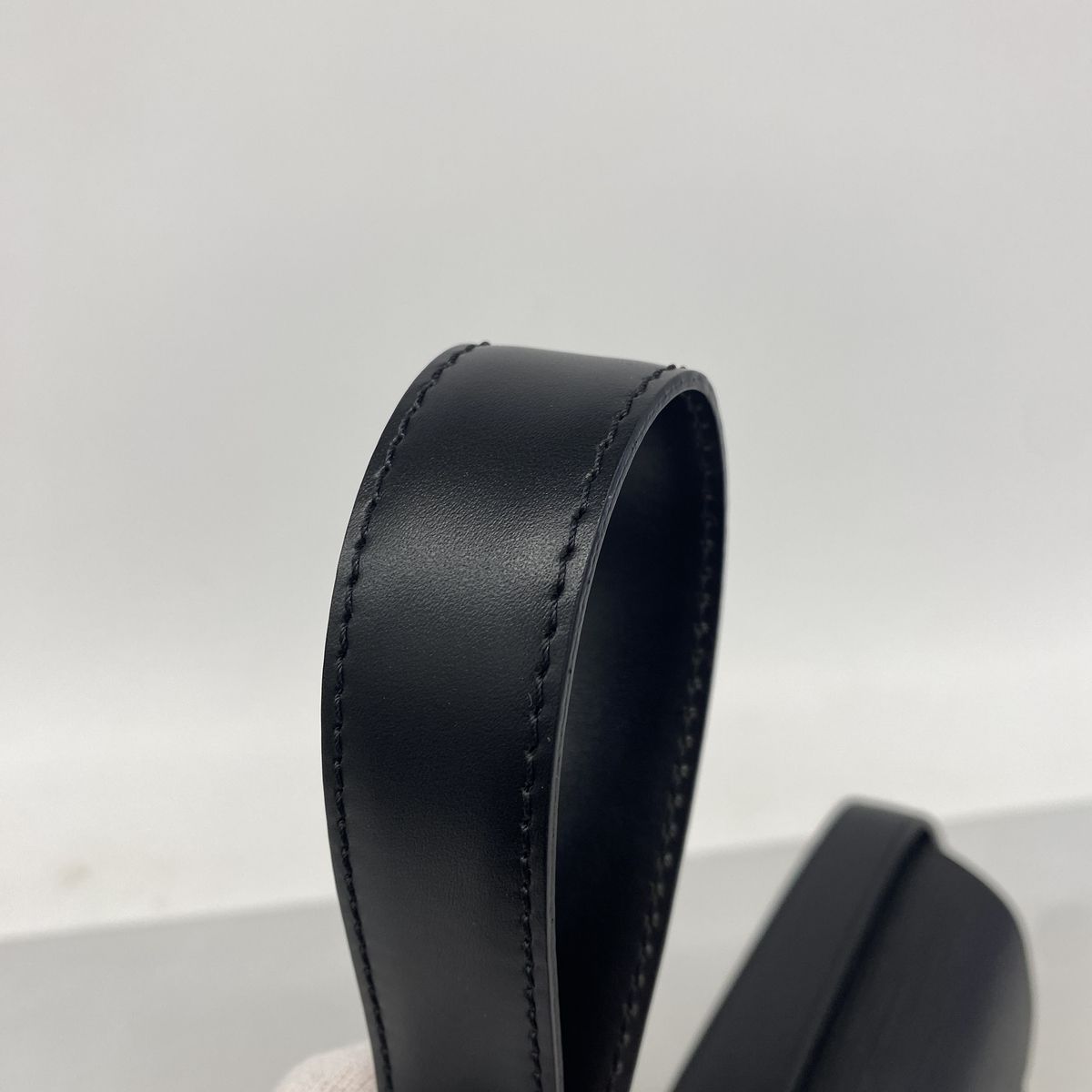 Louis Vuitton Shoulder Bag Epi Buci Noir — view 8