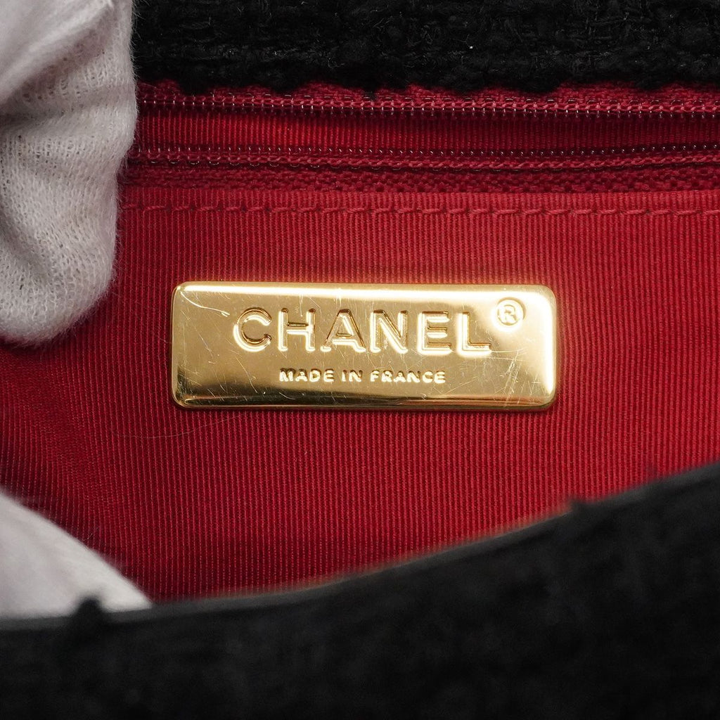 Chanel Handbag Chanel 19 Tweed Black Gold 2-Way Bag — view 5