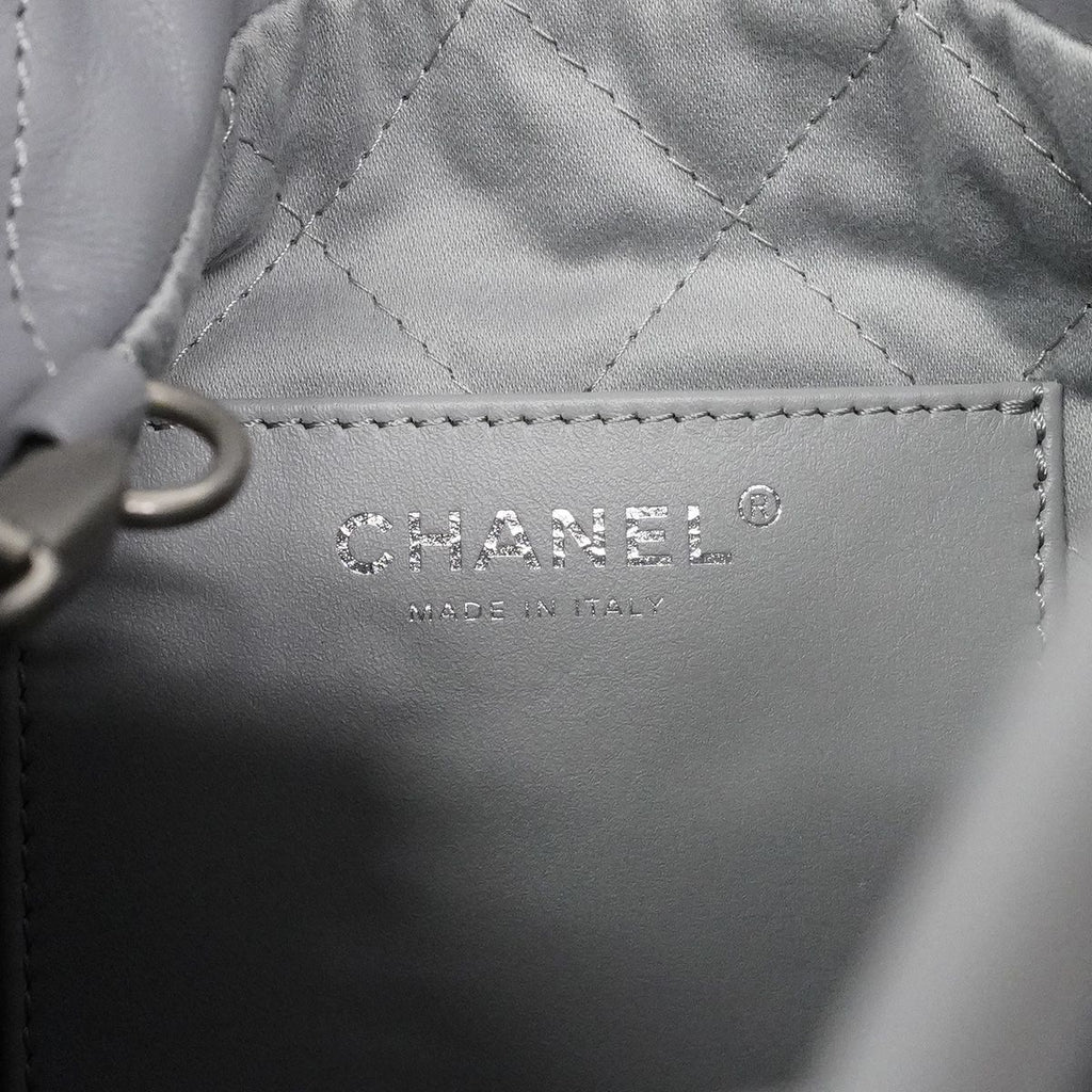 Chanel Shoulder Bag Gray Silver — view 5