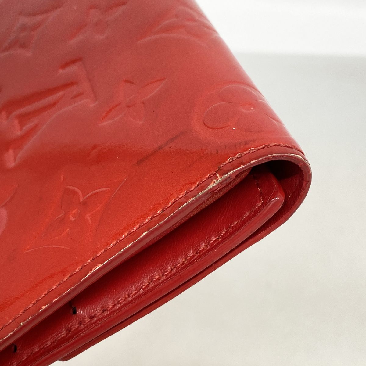 Louis Vuitton Trifold Wallet Vernis Porte Tresor International Rouge — view 6