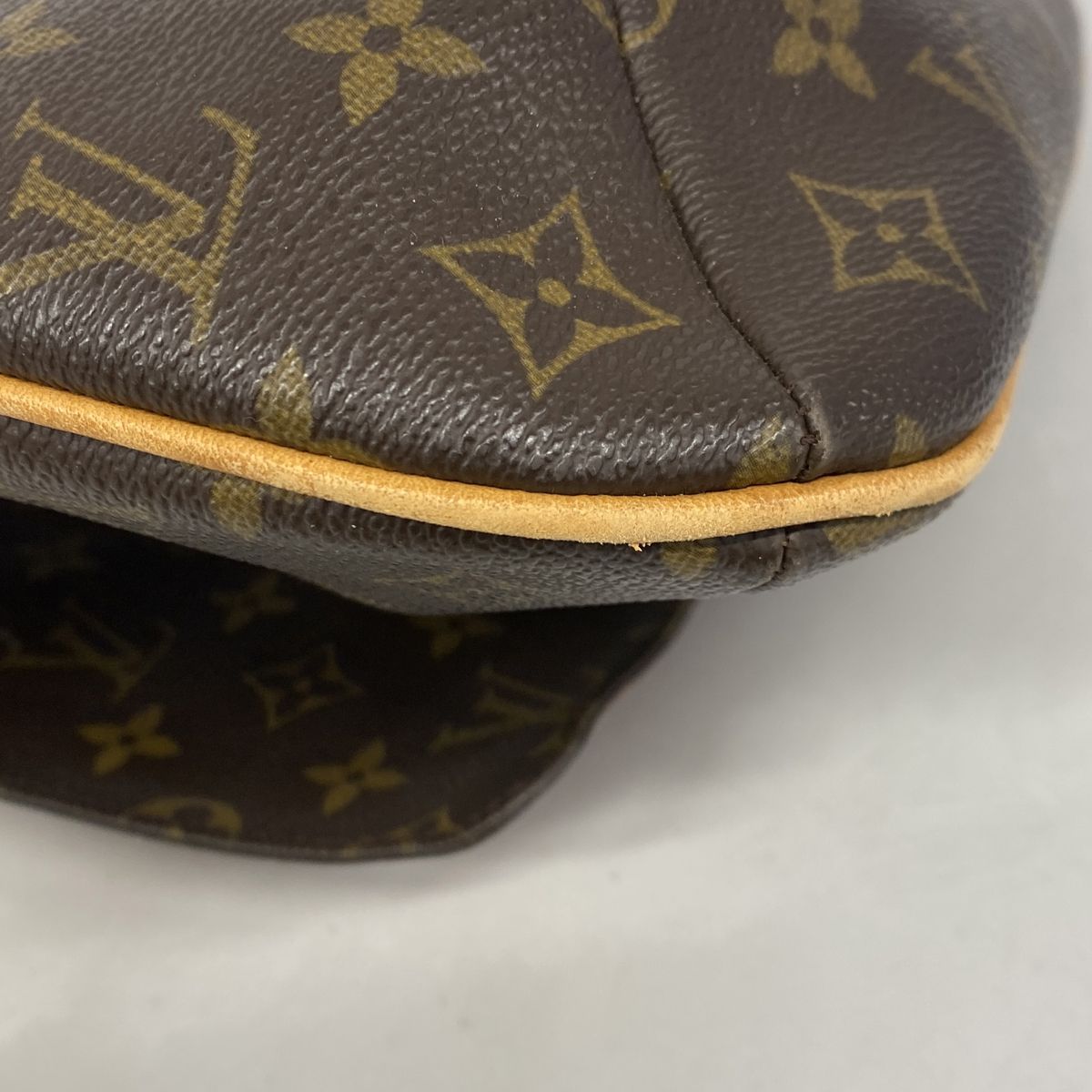 Louis Vuitton Shoulder Bag Monogram Musette Brown — view 8