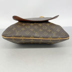 Louis Vuitton Shoulder Bag Monogram Musette Brown — view 3