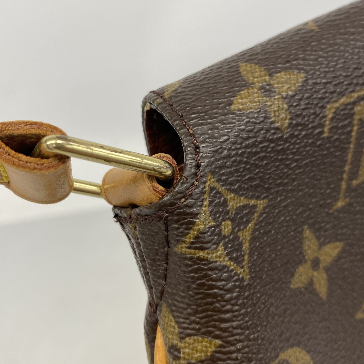 Louis Vuitton Shoulder Bag Monogram Musette Brown — view 7