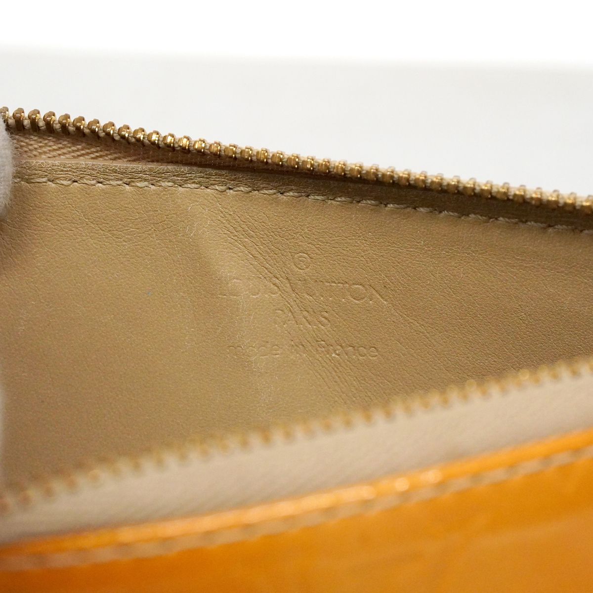 Louis Vuitton Pouch Vernis Lexington Beige — view 5