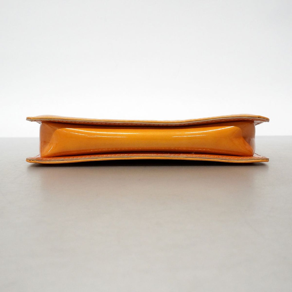 Louis Vuitton Pouch Vernis Lexington Beige — view 3