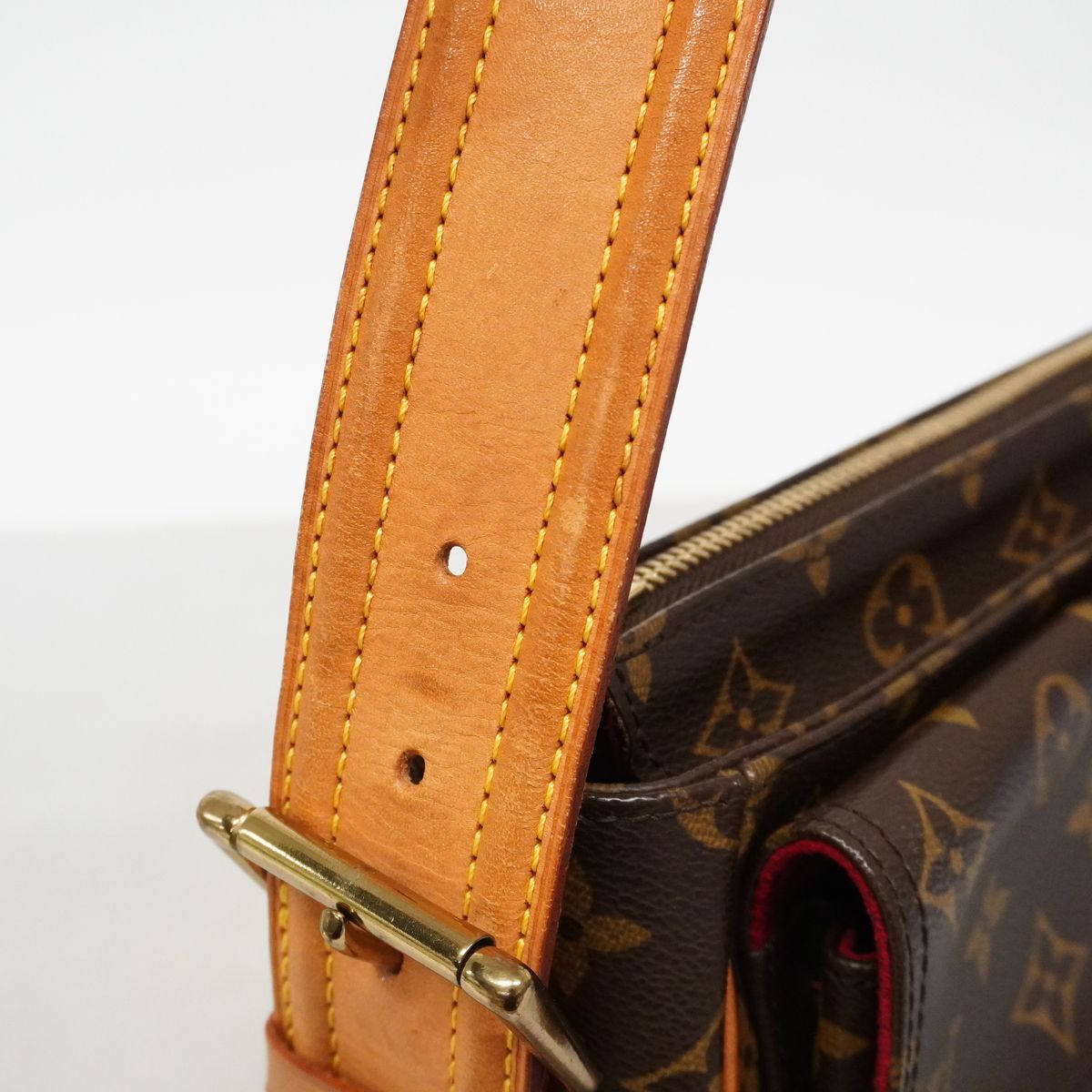 Louis Vuitton Shoulder Bag Monogram Viva-Cite GM Brown — view 8