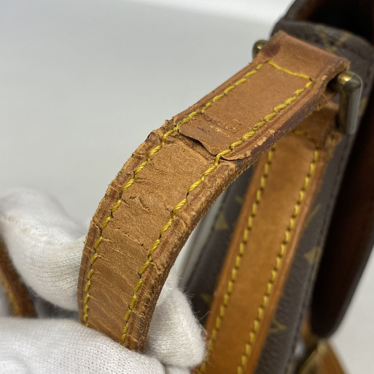 Louis Vuitton Shoulder Bag Monogram Chantilly MM Brown — view 6