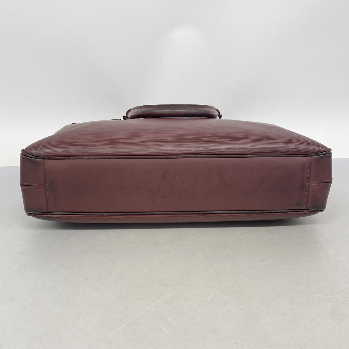 Louis Vuitton Business Bag Epi Bordeaux — view 3