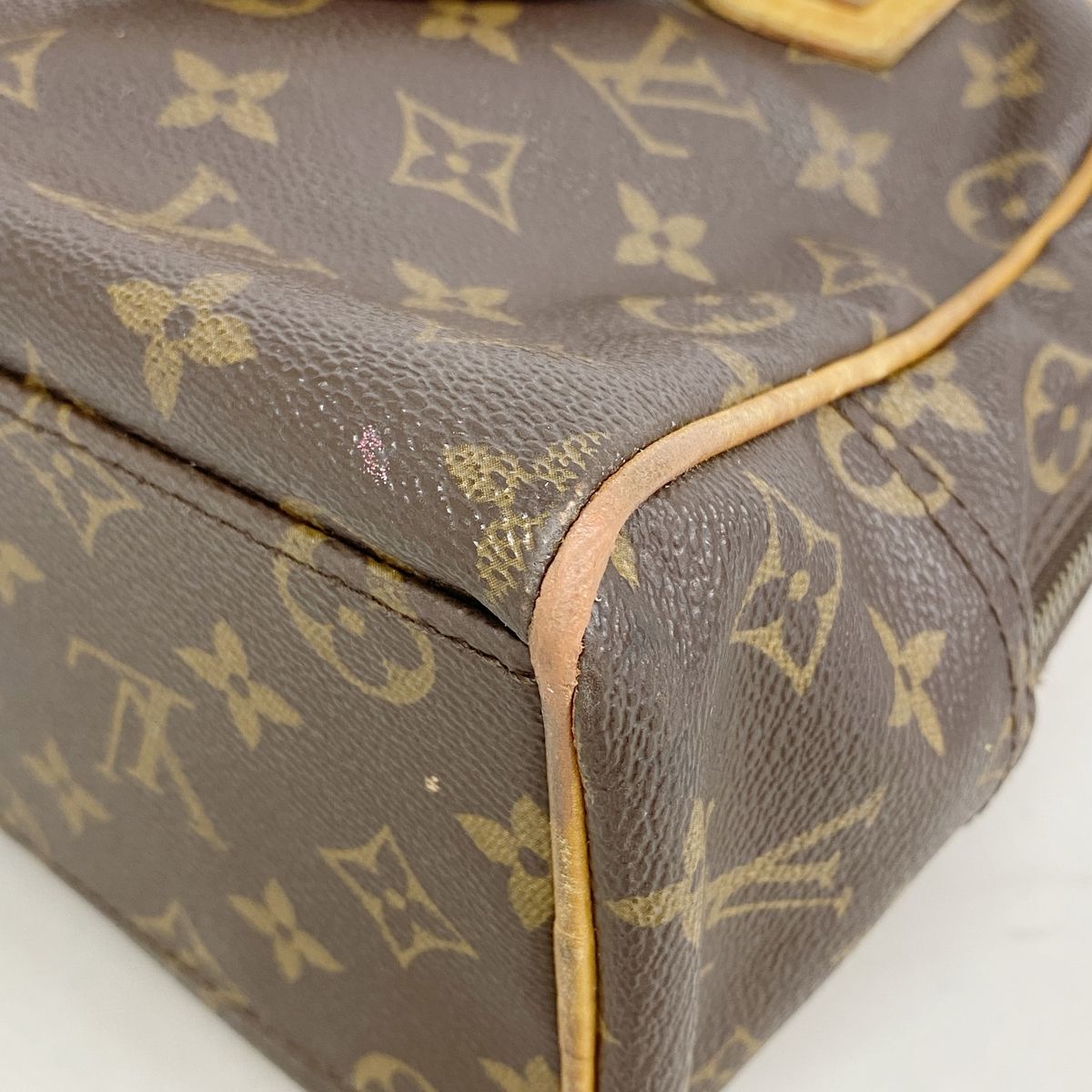 Louis Vuitton Handbag Monogram Manhattan PM Brown — view 6