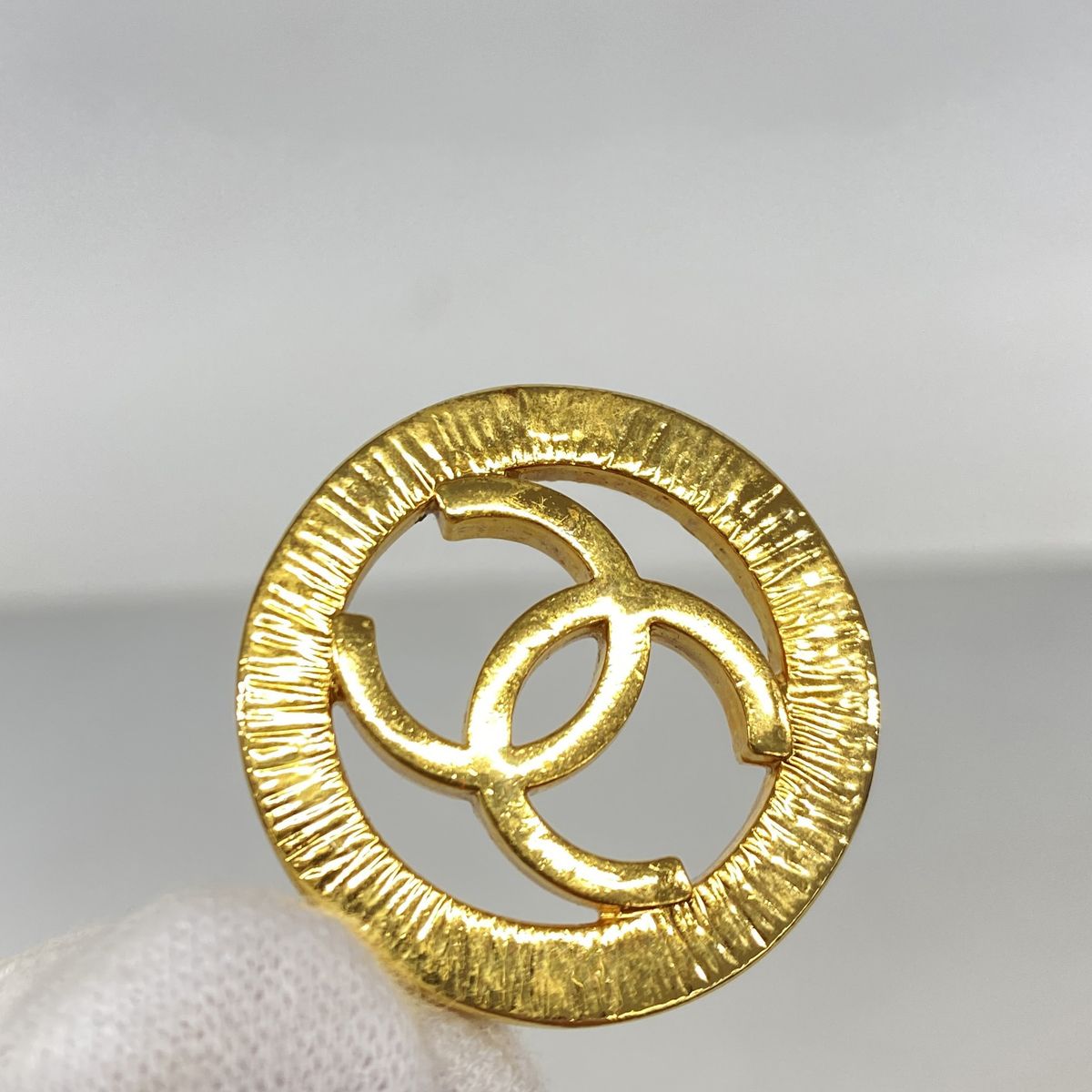 Chanel Belt Metal Gold Red — view 2